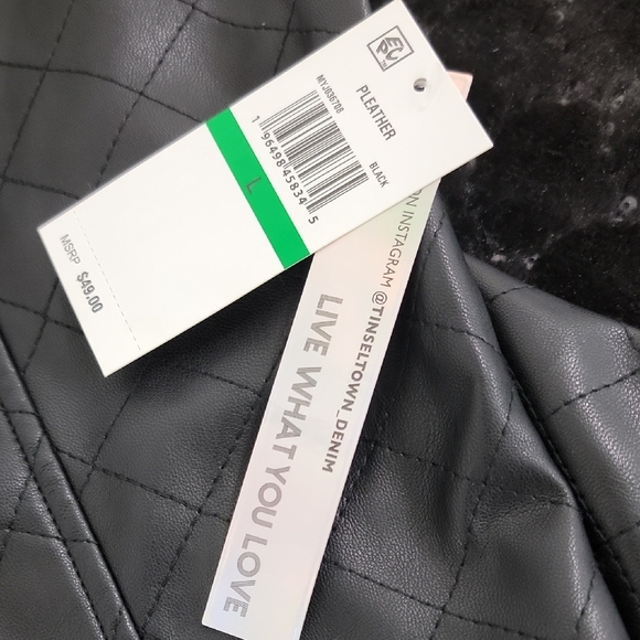 Tinseltown Men's Black Quilted Jacket - Picture 2 of 6